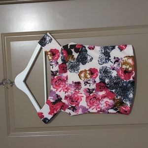 Floral top in size S